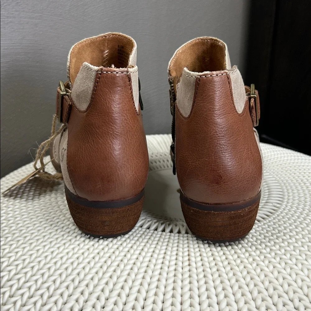 Born Katie Booties - Picture 5 of 10